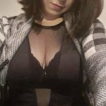 Etudiante arménienne sexy et plantureuse, je reçois pour plan q « à la française »